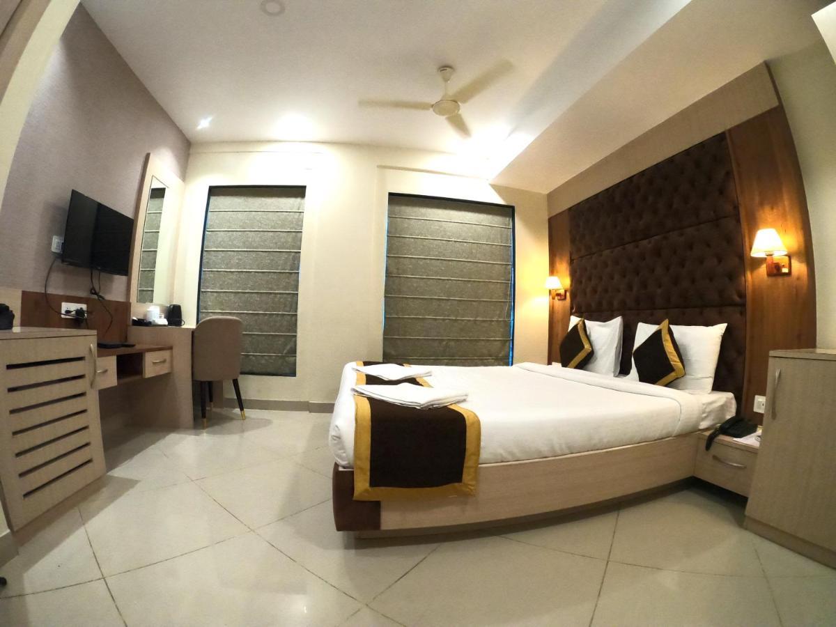 The Panash - Hotel & Banquet 콜카타 외부 사진